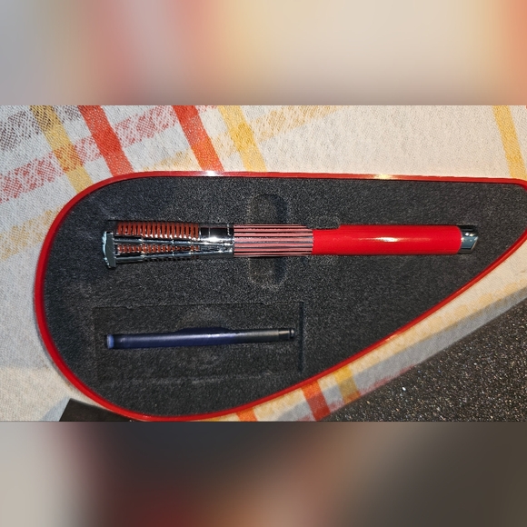 Waterman Harley Davidson Horizon Red Fountain Pen - Picture 3 of 5